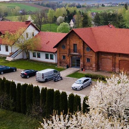 Dwór Kombornia - Folwark Exterior foto